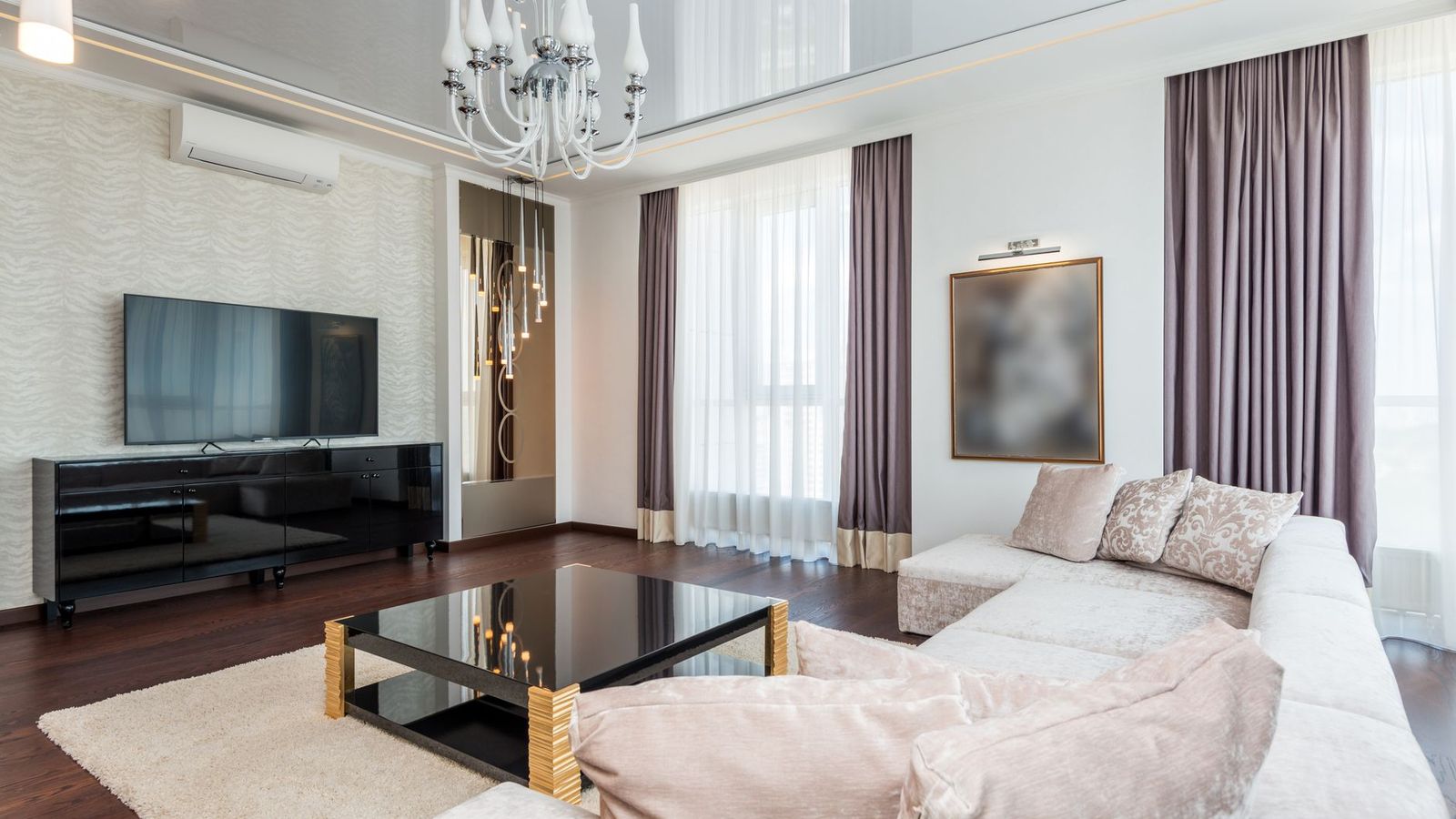 Le salon d'un appartement moderne meublé